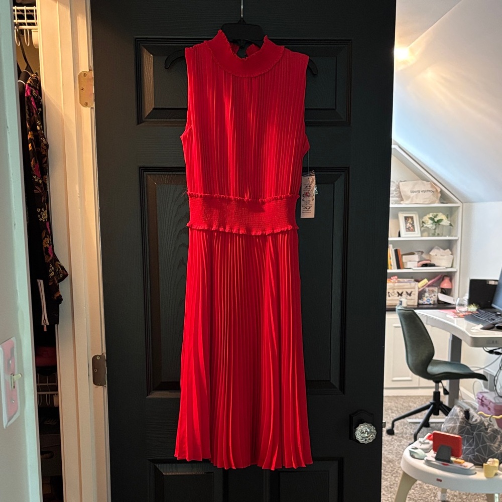 Nanette Lepore Elegant Red Sleeveless Dress